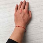Manilla Hilo Rojo con Nudos 6